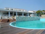 Hotel & Suites Kivotos