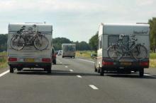 Doorrijden met de caravan op de snelweg