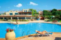 Hotel Sirens Beach en Village